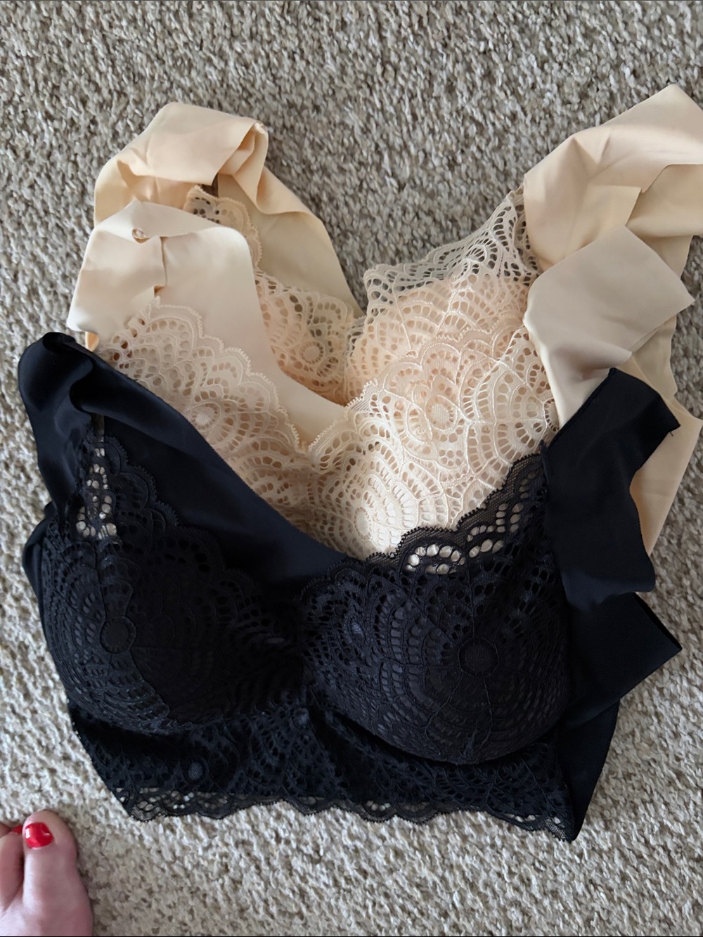 Scalloped Lace Bralette in Black and Nude
